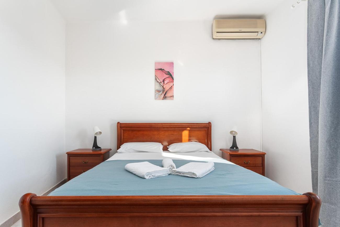 Blife Marya Private Rooms - Airport Stay Faro Phòng bức ảnh