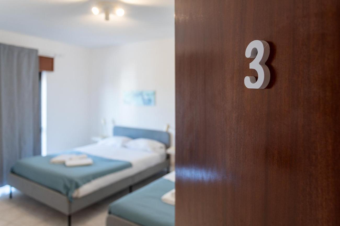 Blife Marya Private Rooms - Airport Stay Faro Phòng bức ảnh