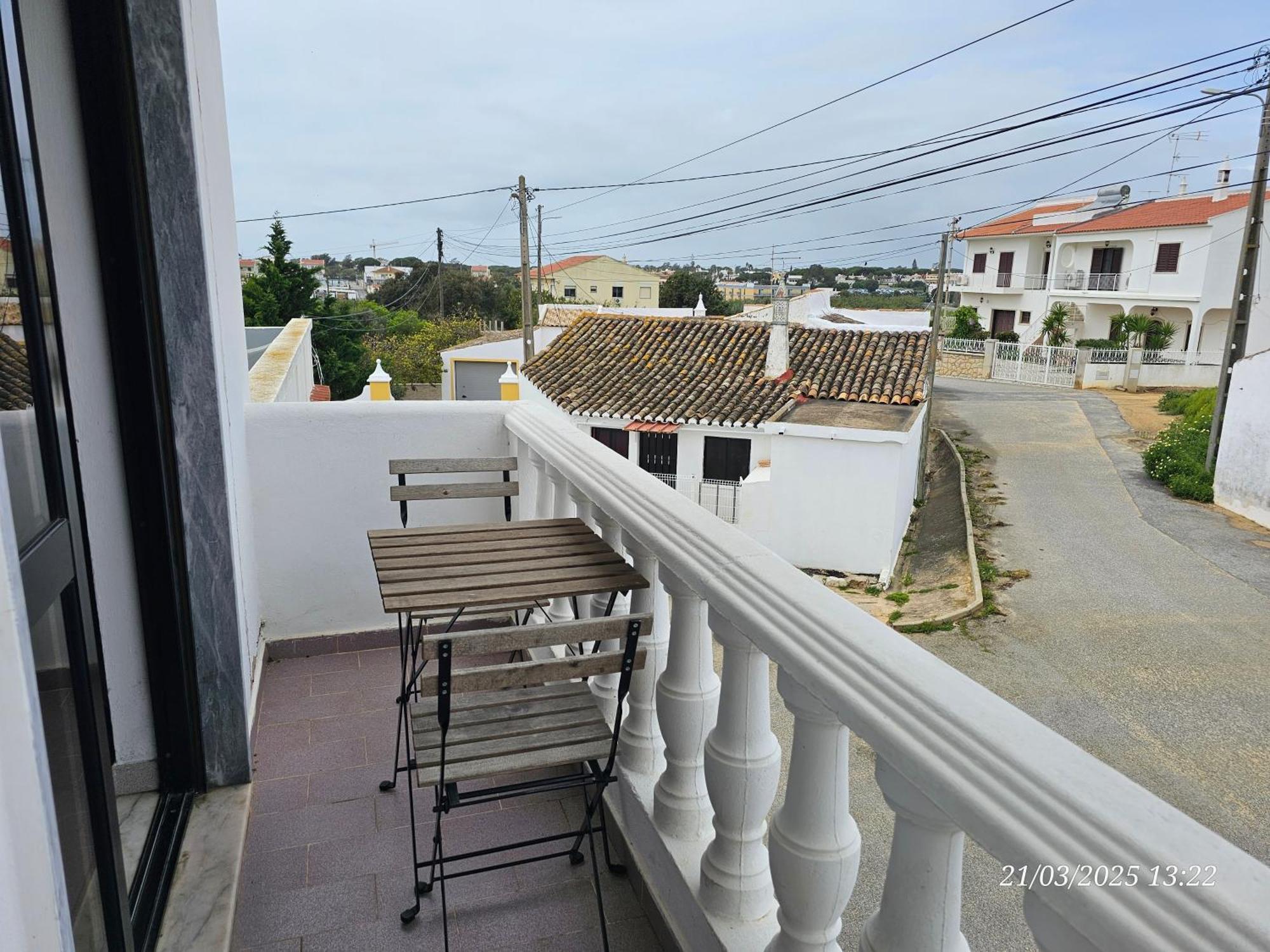 Blife Marya Private Rooms - Airport Stay Faro Phòng bức ảnh